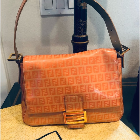 FENDI MAMA BAG PRE OWNED PEACH Perfect preowned condition No Marks, dust bag too - Picture 1 of 13